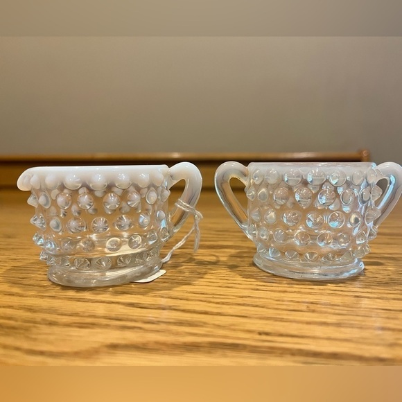 Vintage Hobnail Moonstone Opalescent Small Cream & Sugar - Picture 2 of 6